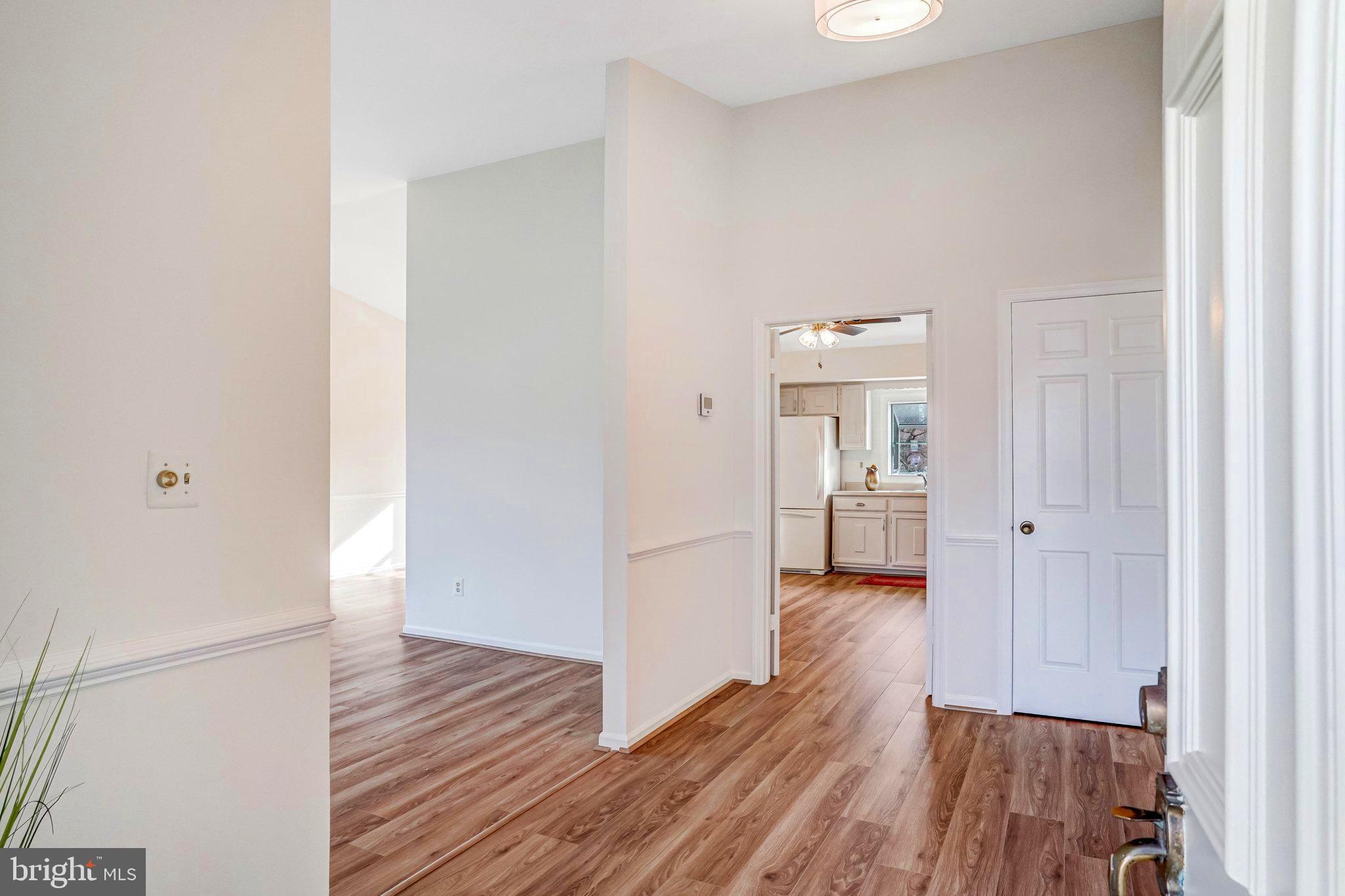9019 Octavia Court Springfield, VA 22153 - Photo 7 of 54 Foyer looking into kitchen