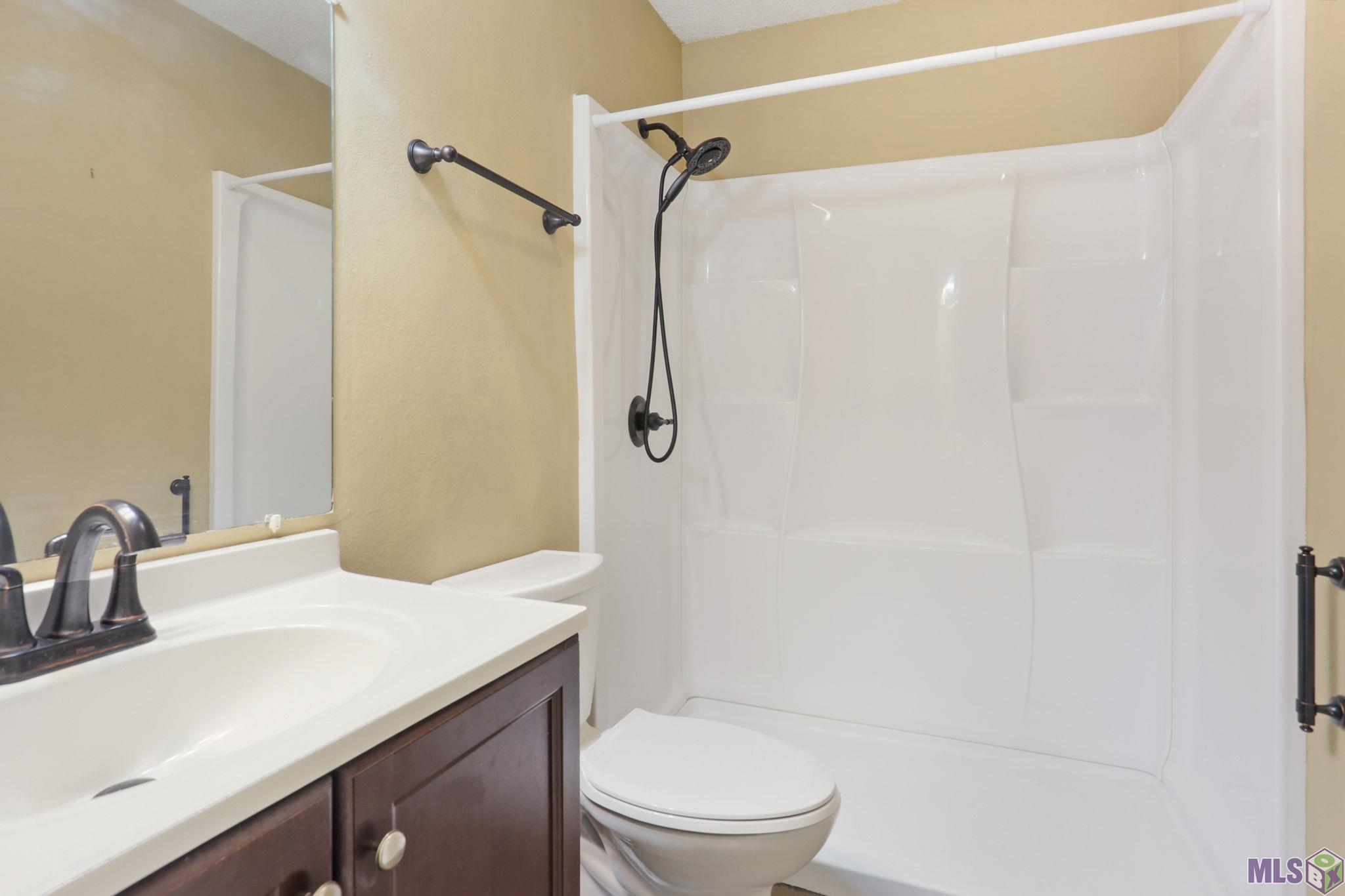 17531 Brookfield Avenue Baton Rouge, LA 70817 - Photo 12 of 16 Gallery Image 12