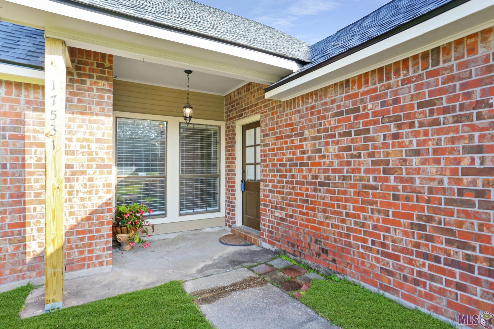 17531 Brookfield Avenue Baton Rouge, LA 70817 - Photo 2 of 16 Gallery Image 2