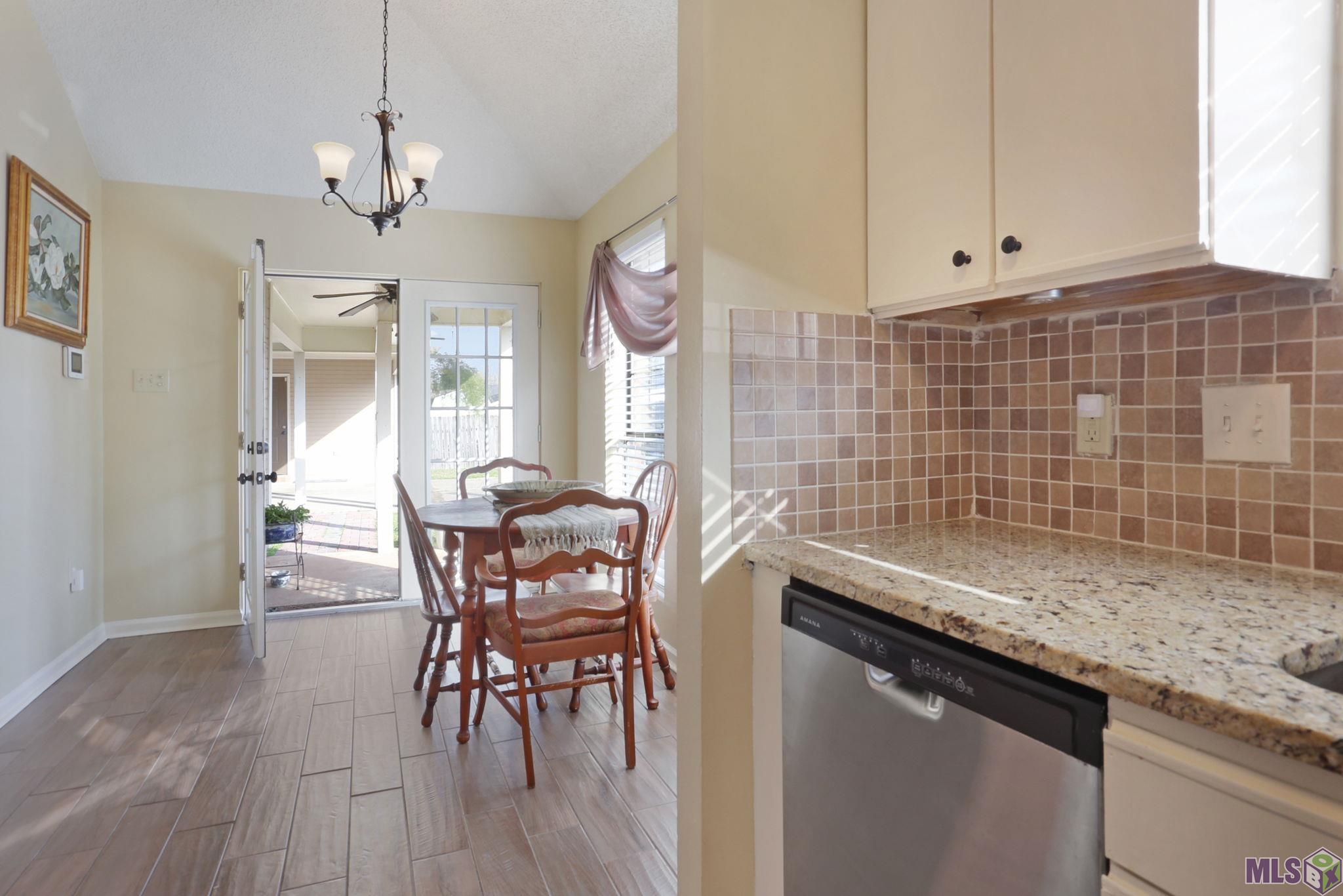 17531 Brookfield Avenue Baton Rouge, LA 70817 - Photo 7 of 16 Gallery Image 7