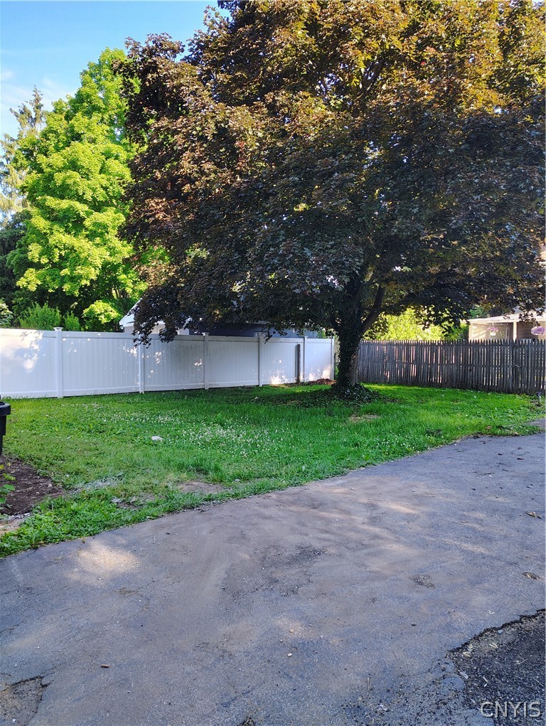 142 West Warrington Road Syracuse, NY 13205 - Photo 2 of 21
