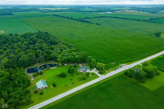 $849,900 | 15411 Highway 9, Hope, IN 47246