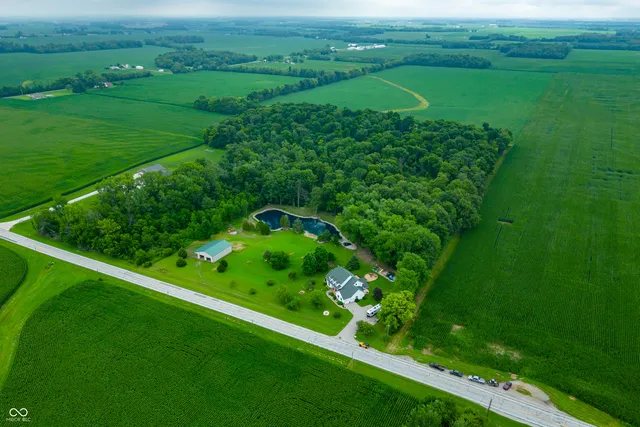 $849,900 | 15411 Highway 9, Hope, IN 47246