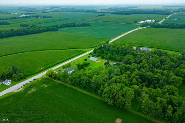 $849,900 | 15411 Highway 9, Hope, IN 47246