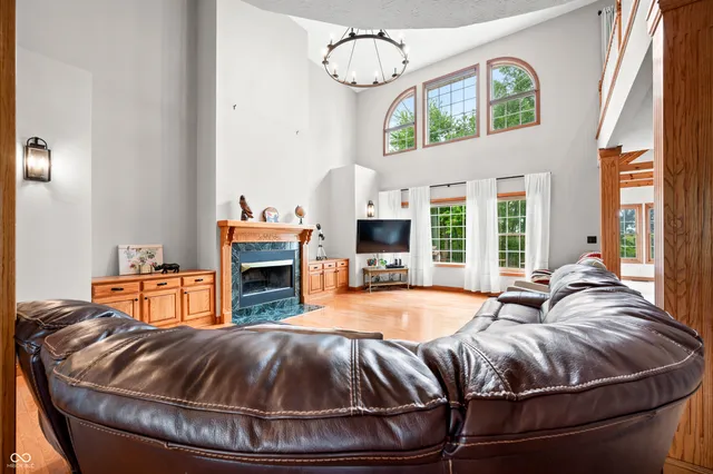 $849,900 | 15411 Highway 9, Hope, IN 47246