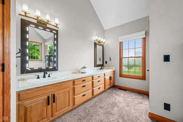 $849,900 | 15411 Highway 9, Hope, IN 47246