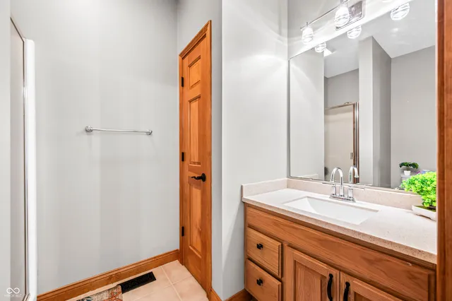 $849,900 | 15411 Highway 9, Hope, IN 47246