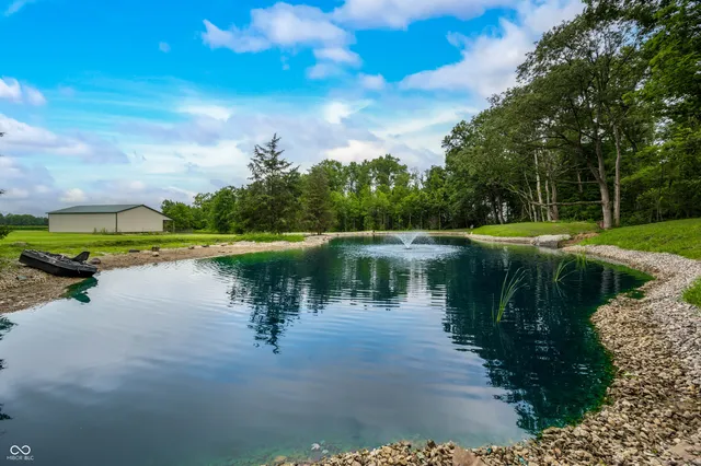 $849,900 | 15411 Highway 9, Hope, IN 47246