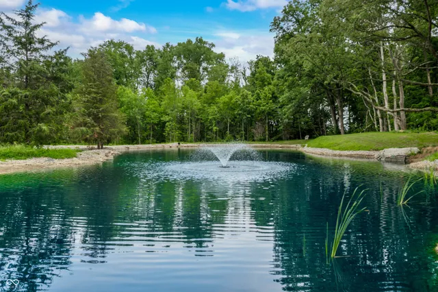 $849,900 | 15411 Highway 9, Hope, IN 47246