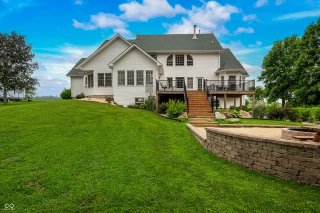 $849,900 | 15411 Highway 9, Hope, IN 47246