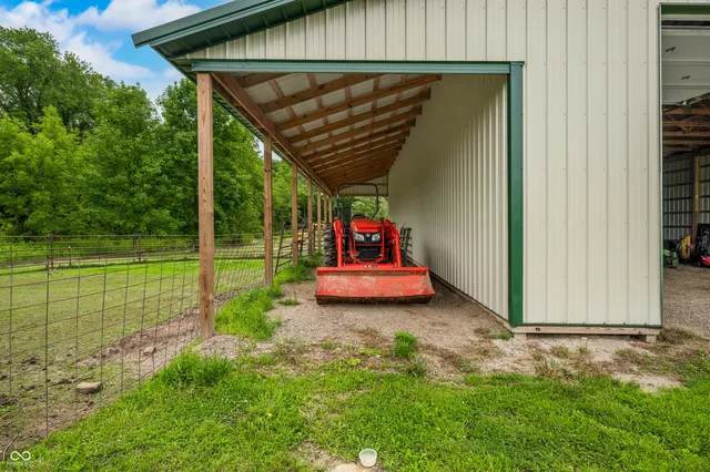 $849,900 | 15411 Highway 9, Hope, IN 47246