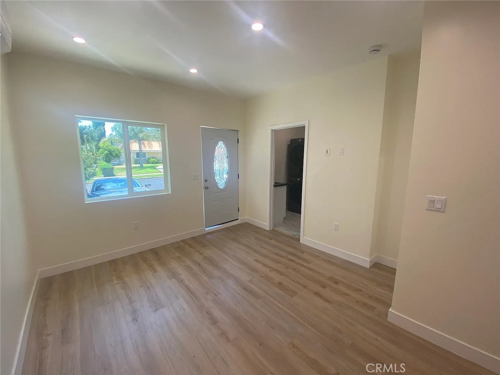 19253 Nashville Street Porter Ranch, CA 91326 - Photo 4 of 10 Gallery Image 4