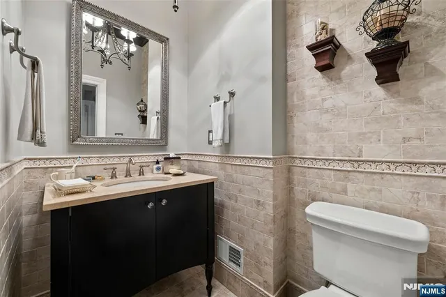 $1,999,000 | 18 Stockton Place, Nutley, NJ 07110