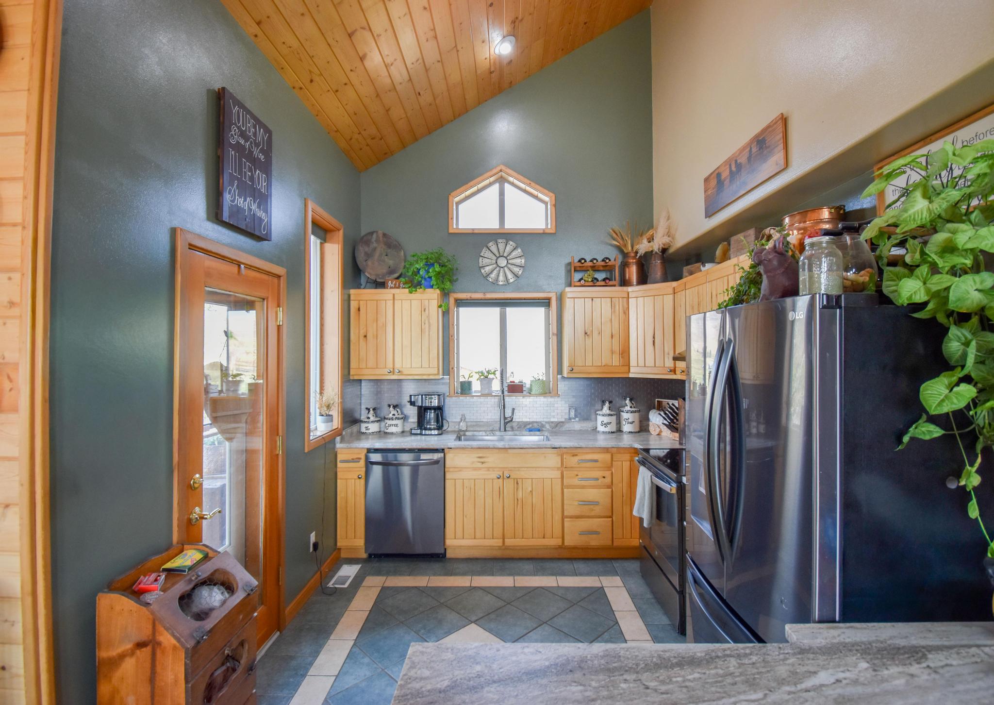 42464 Ridgeway Road Charlo, MT 59824 - Photo 5 of 38 Gallery Image 5