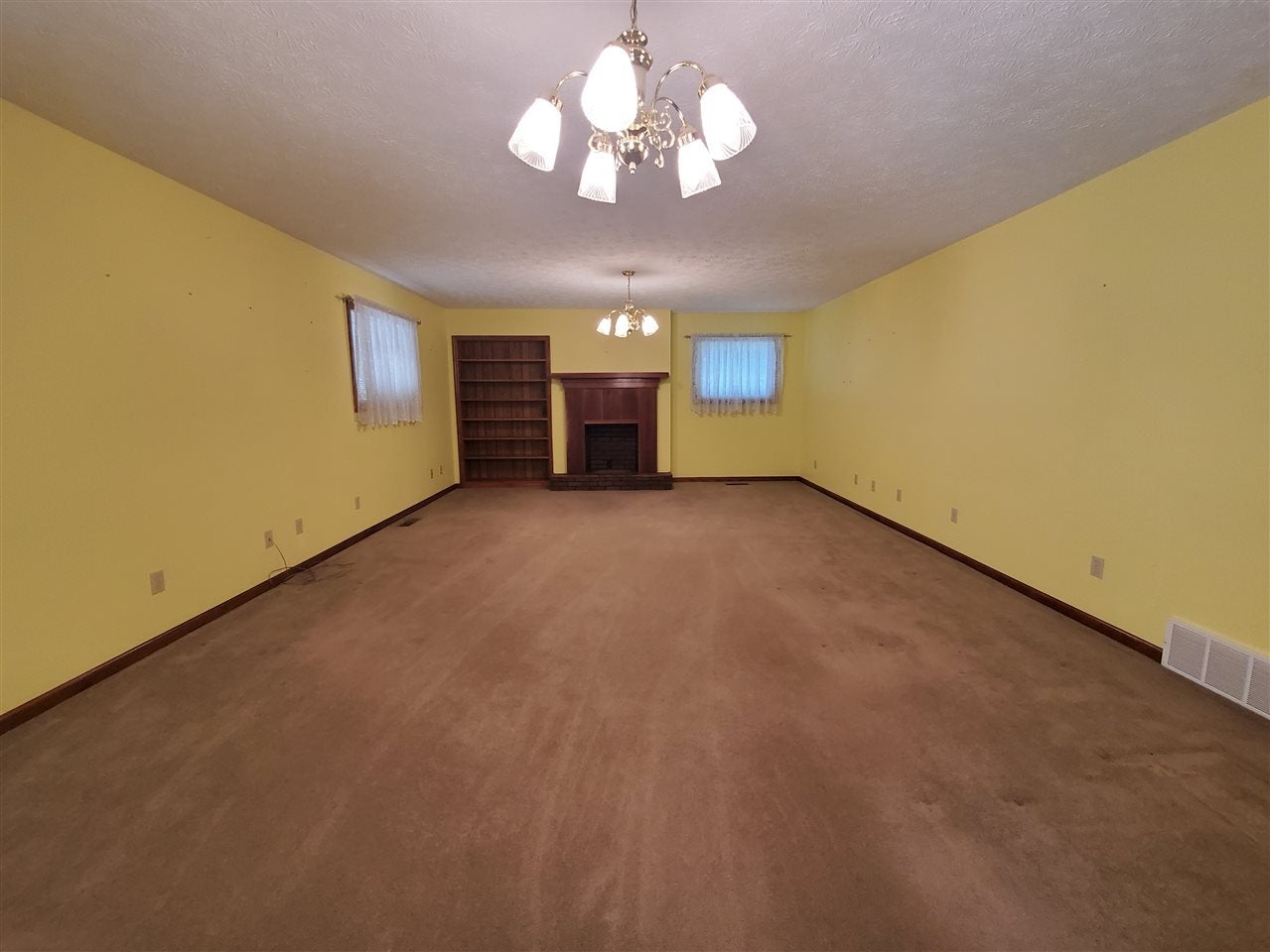 2037 Saunders Creek Road Milton, WV 25541 - Photo 5 of 10 Gallery Image 5