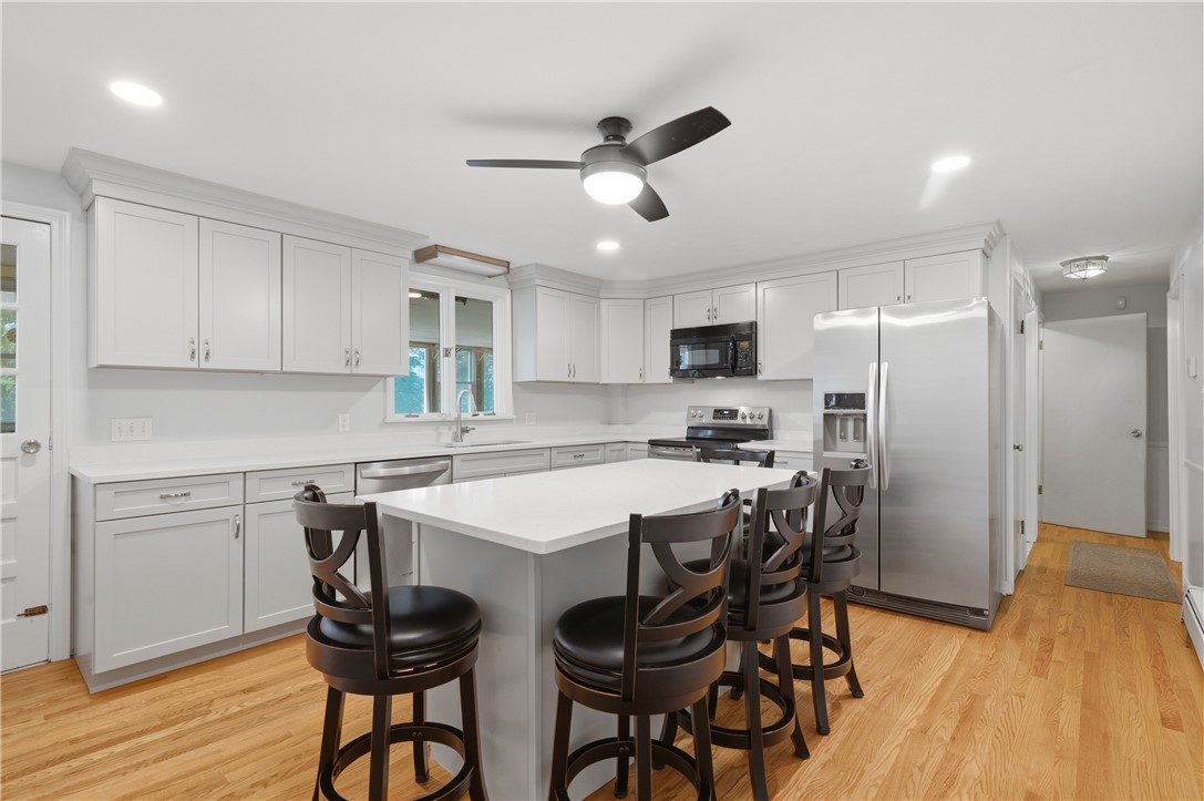 16 Old Simmonsville Road Johnston, RI 02919 - Photo 11 of 37 Eat in kitchen, all appliances stay