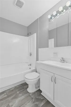 $285,000 | 7004 North Baltimore Avenue, Gladstone, MO 64118