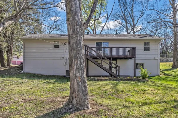 $285,000 | 7004 North Baltimore Avenue, Gladstone, MO 64118