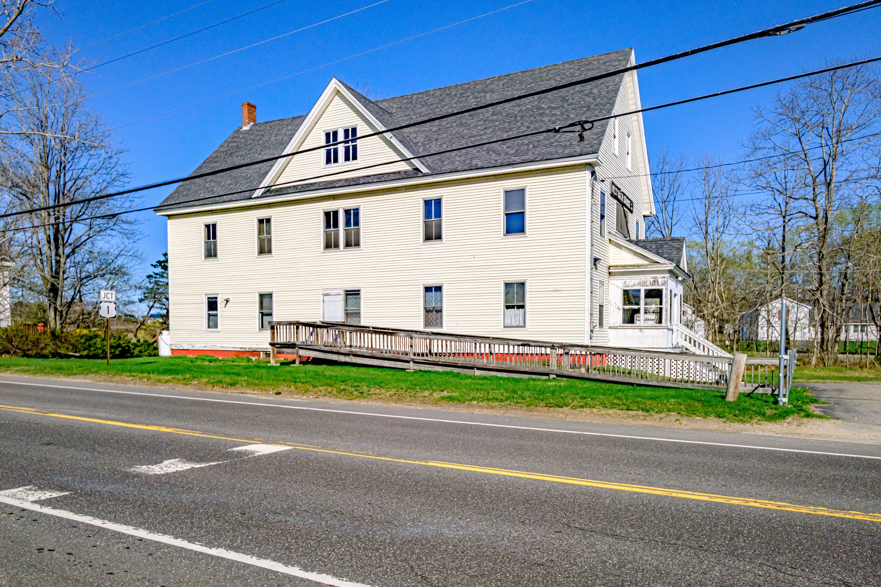 75 New Meadows Road West Bath, ME 04530 - Photo 2 of 51 20250430gp-64009
