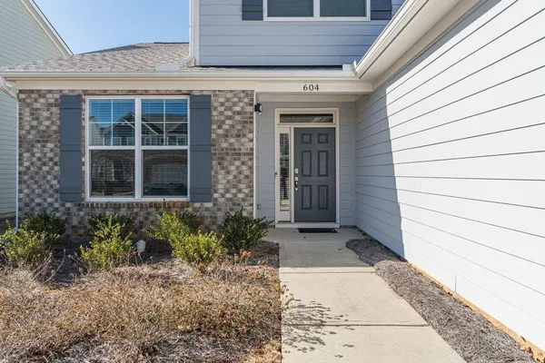 $450,000 | 604 Redfish Way, Hoschton, GA 30548