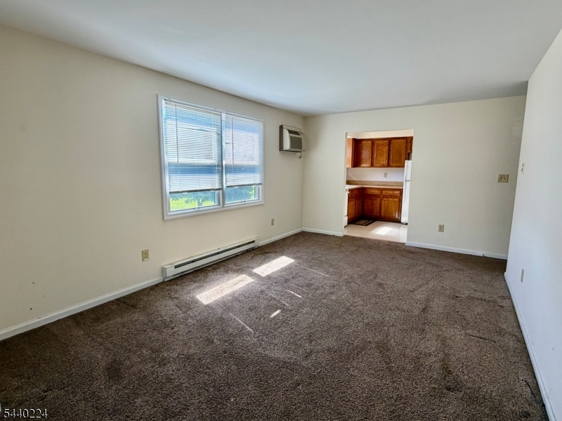 7 Oak Ridge Road West Milford, NJ 07435 - Photo 2 of 7
