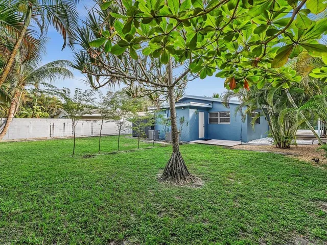 $1,900 | 141 Northeast 30th Court, Wilton Manors, FL 33334