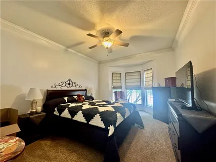 $375,000 | 15585 Floyd Street, Overland Park, KS 66223