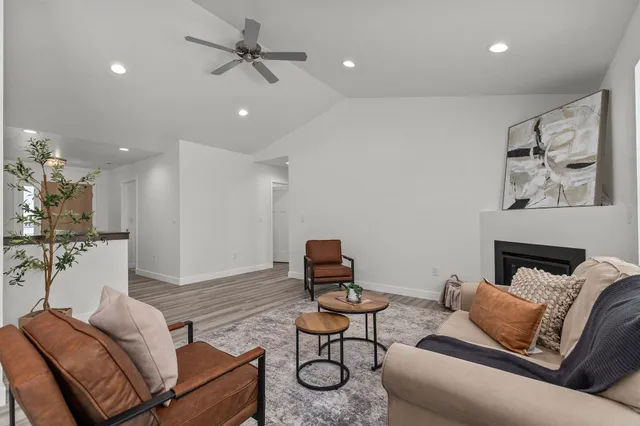 $399,900 | W5618 Tonys Way, Appleton, WI 54915