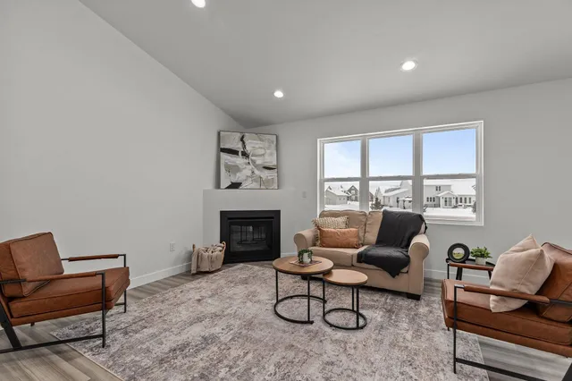 $399,900 | W5618 Tonys Way, Appleton, WI 54915