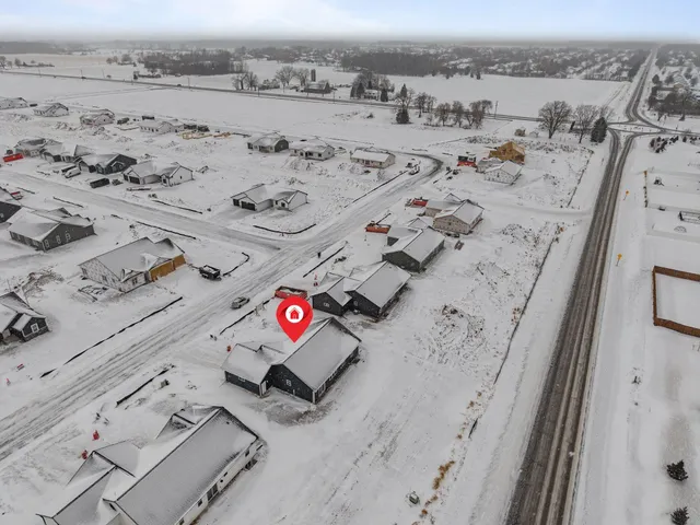 $399,900 | W5618 Tonys Way, Appleton, WI 54915