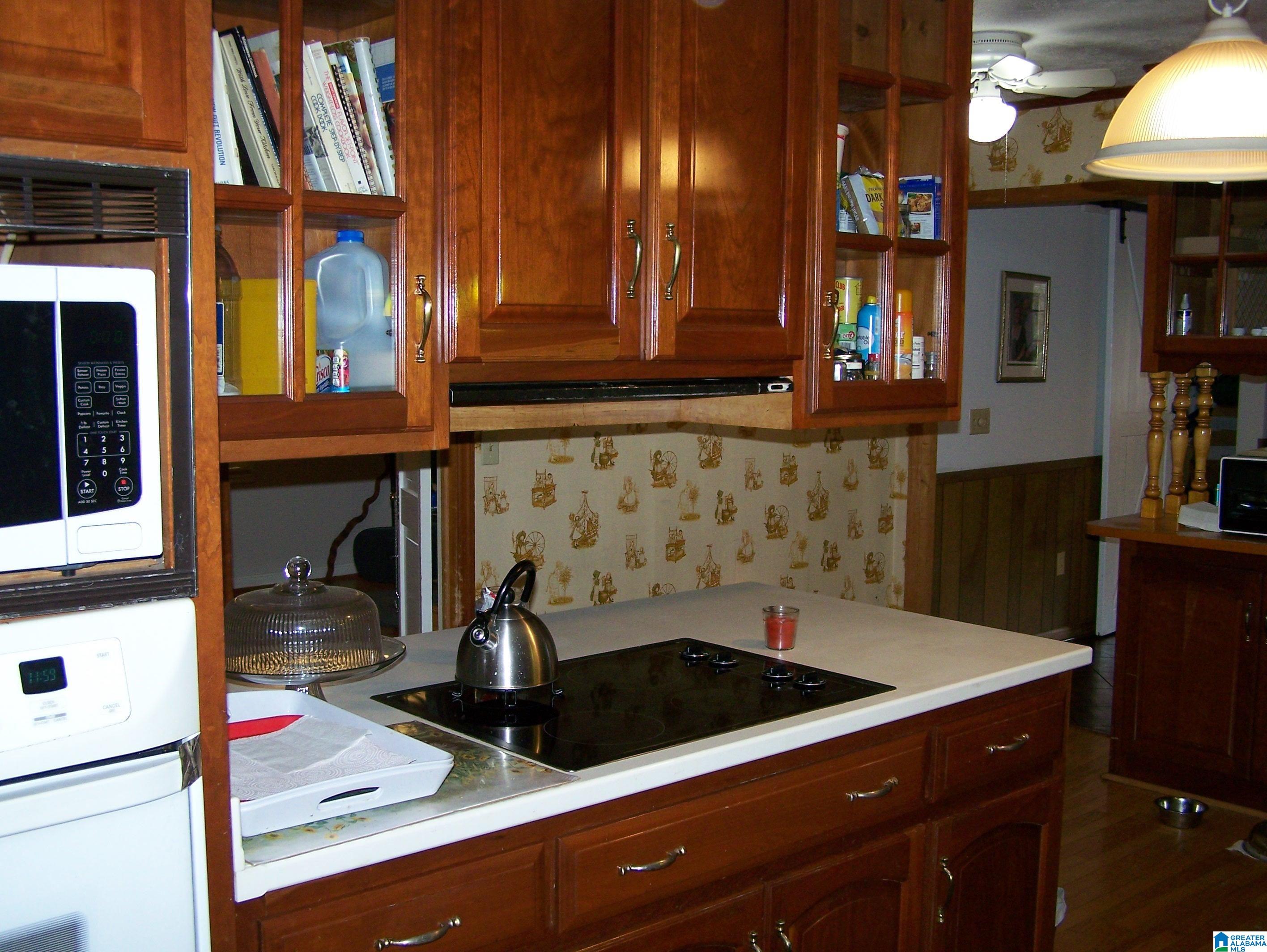 400 Williams Avenue Rainbow City, AL 35906 - Photo 8 of 47