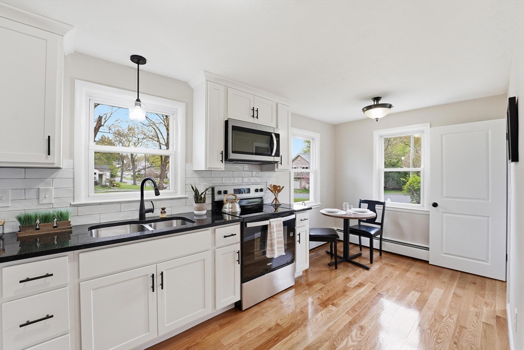 129 Cooper Street Springfield, MA 01108 - Photo 10 of 37