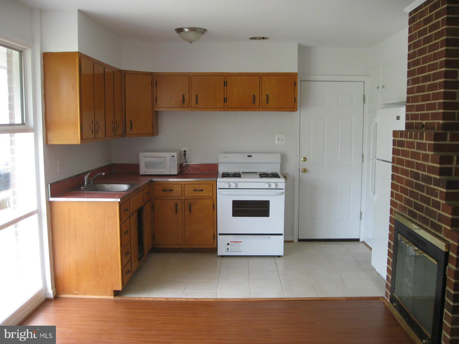 6613 Edsall Road Springfield, VA 22151 - Photo 3 of 11 Kitchen