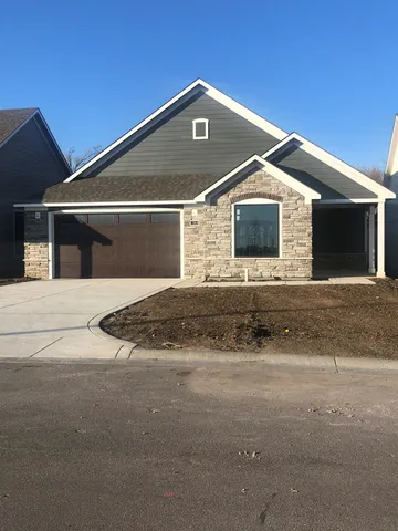 $472,374 | 816 East Pk Place, Andover, KS 67002