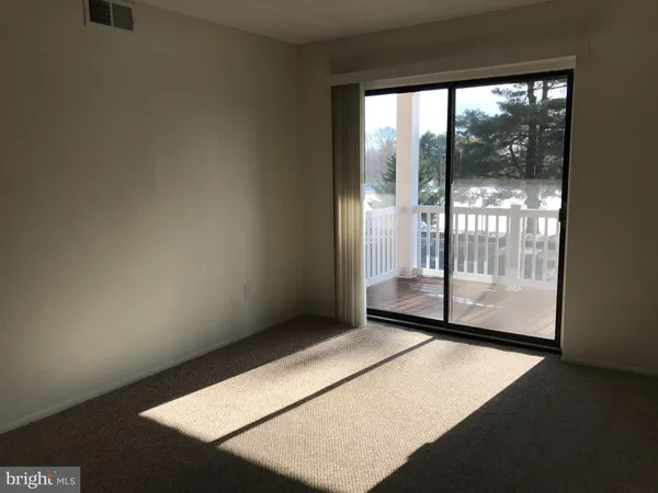 $1,500 | 6113 Hilltop Drive, Unit PARKVIEW, Brookhaven, PA 19015