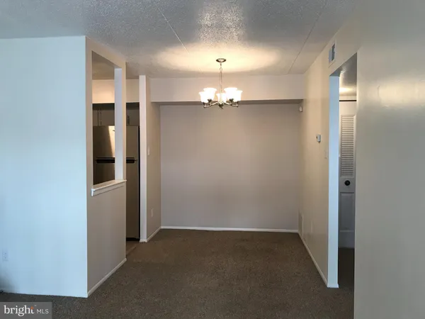 $1,500 | 6113 Hilltop Drive, Unit PARKVIEW, Brookhaven, PA 19015