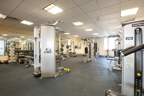 $365,000 | 208 Shearwater Court West, Unit 32, Jersey City, NJ 07305