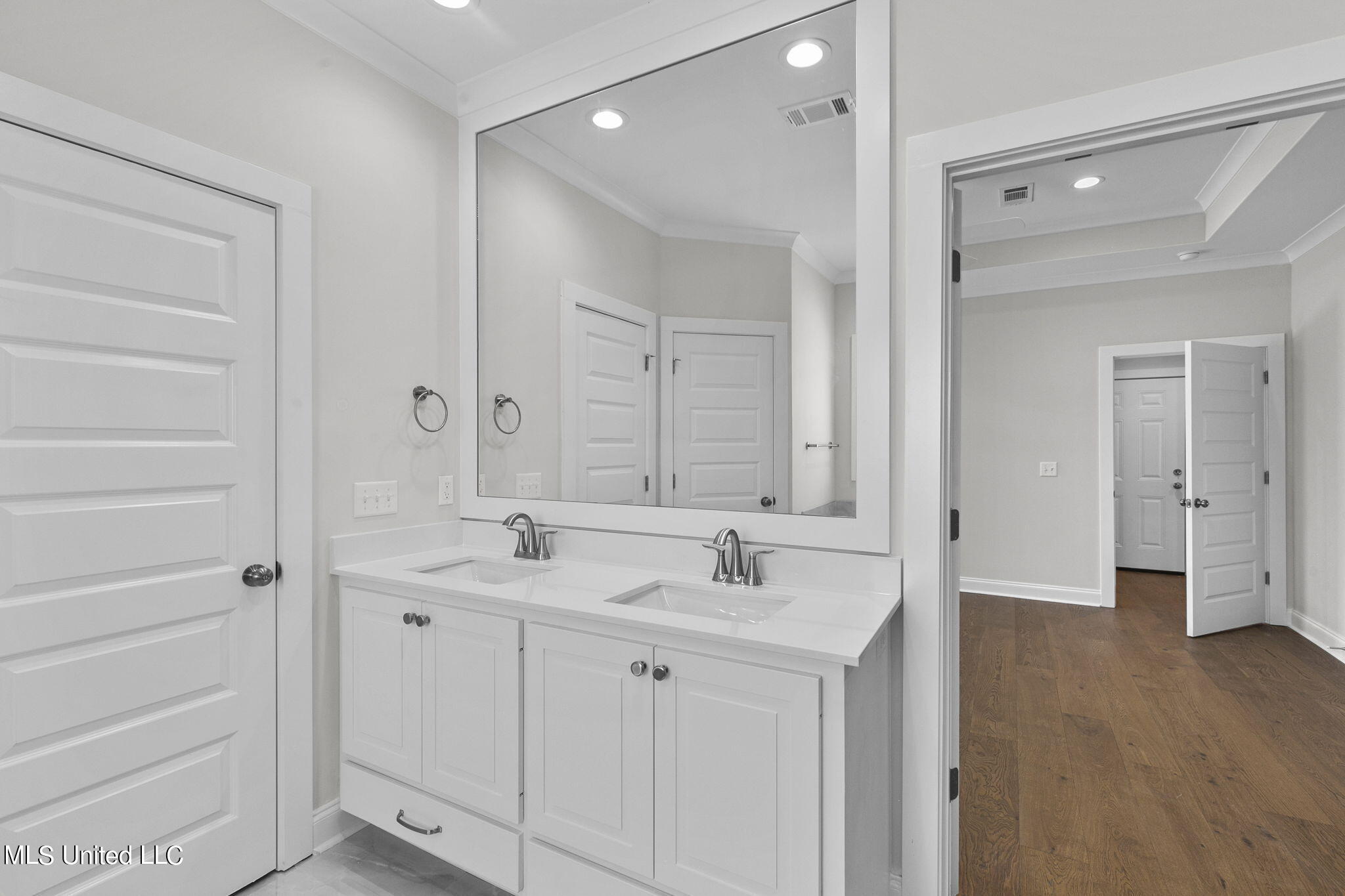 119 Hunter's Way Canton, MS 39046 - Photo 34 of 63 37-web-or-mls-119 Hunters Way-37