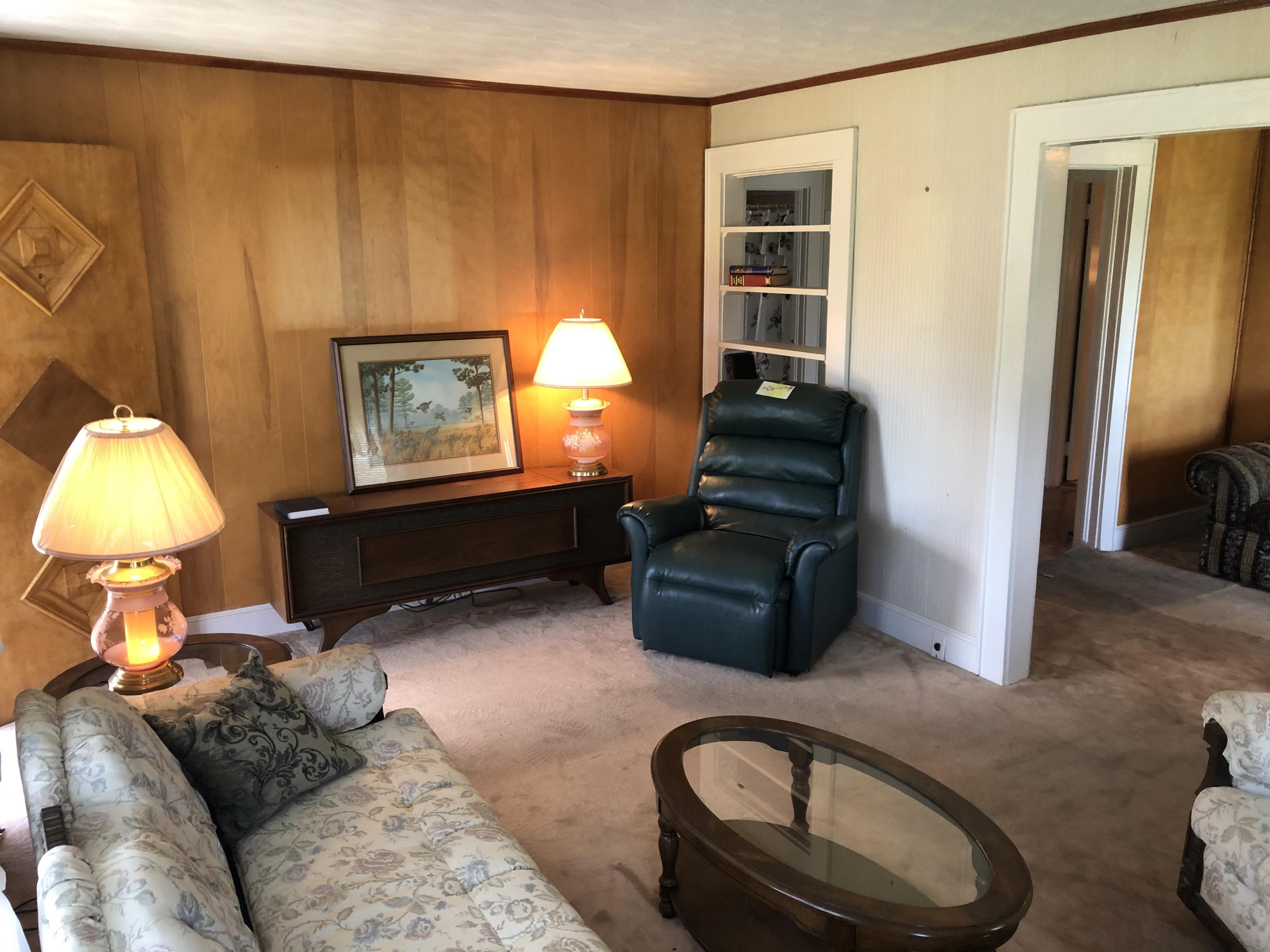 2424 Bob Little Road Elizabethton, TN 37643 - Photo 12 of 51 B7A6100D-0EF0-45B2-8A06-FA55408D3742