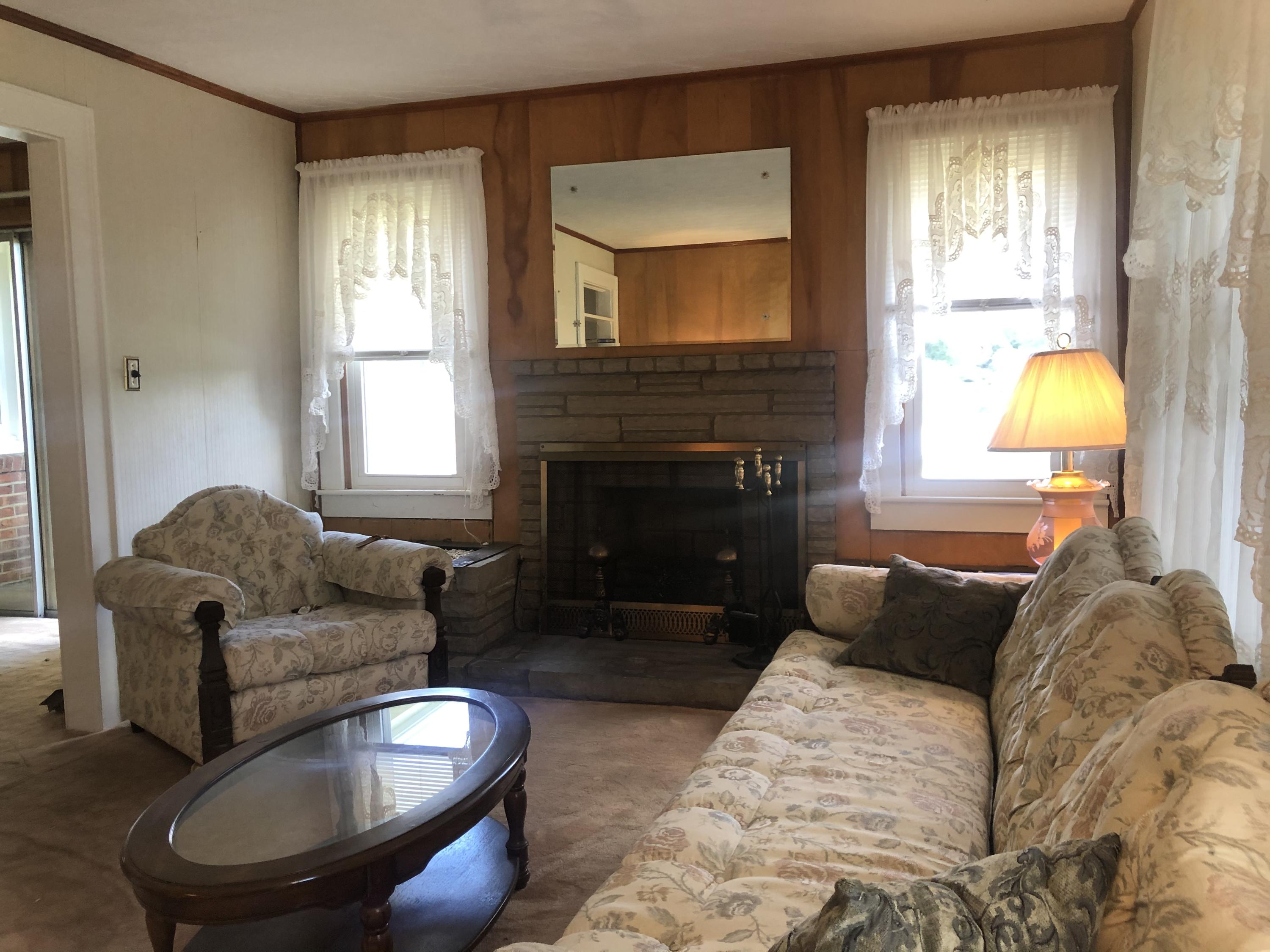 2424 Bob Little Road Elizabethton, TN 37643 - Photo 9 of 51 017B2E48-ABD0-4B5E-973C-8CD1B2DDD59F