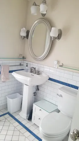 $780,000 | 2536 Old Glenview Road, Wilmette, IL 60091