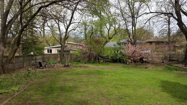 $780,000 | 2536 Old Glenview Road, Wilmette, IL 60091