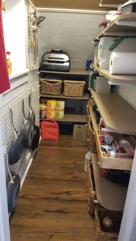 $780,000 | 2536 Old Glenview Road, Wilmette, IL 60091