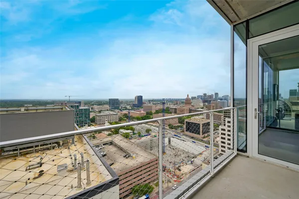 $1,950,000 | 313 West 17th Street, Unit 1807, Austin, TX 78701