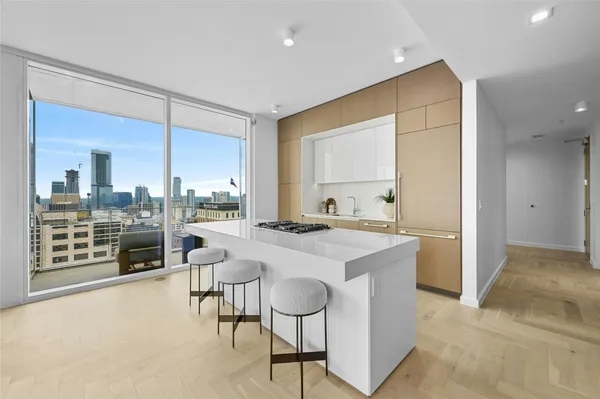 $1,950,000 | 313 West 17th Street, Unit 1807, Austin, TX 78701