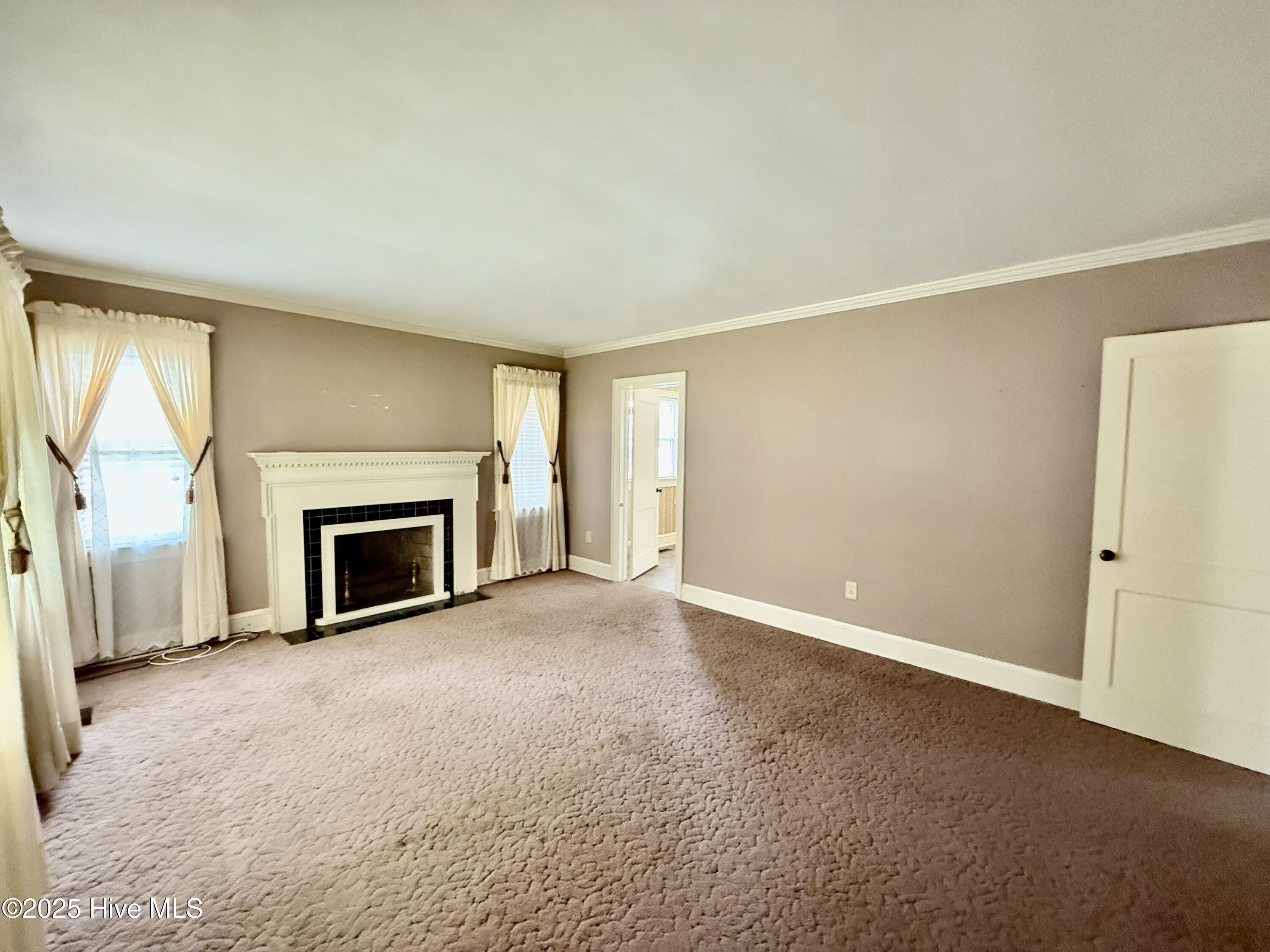 110 North Main Street Colerain, NC 27924 - Photo 2 of 31 Living room