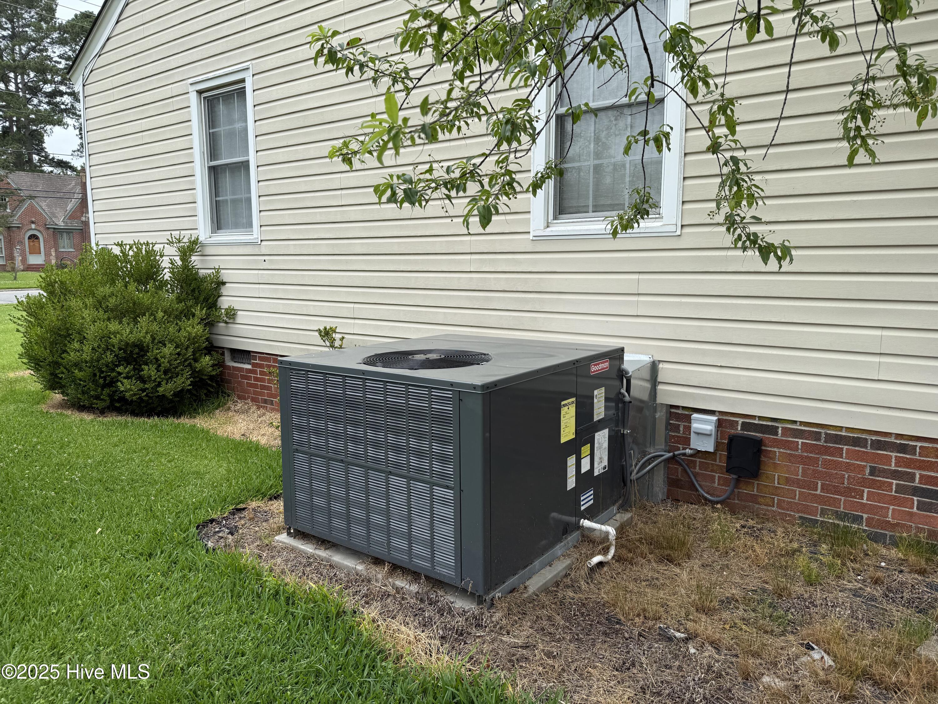 110 North Main Street Colerain, NC 27924 - Photo 26 of 31 Heat pump