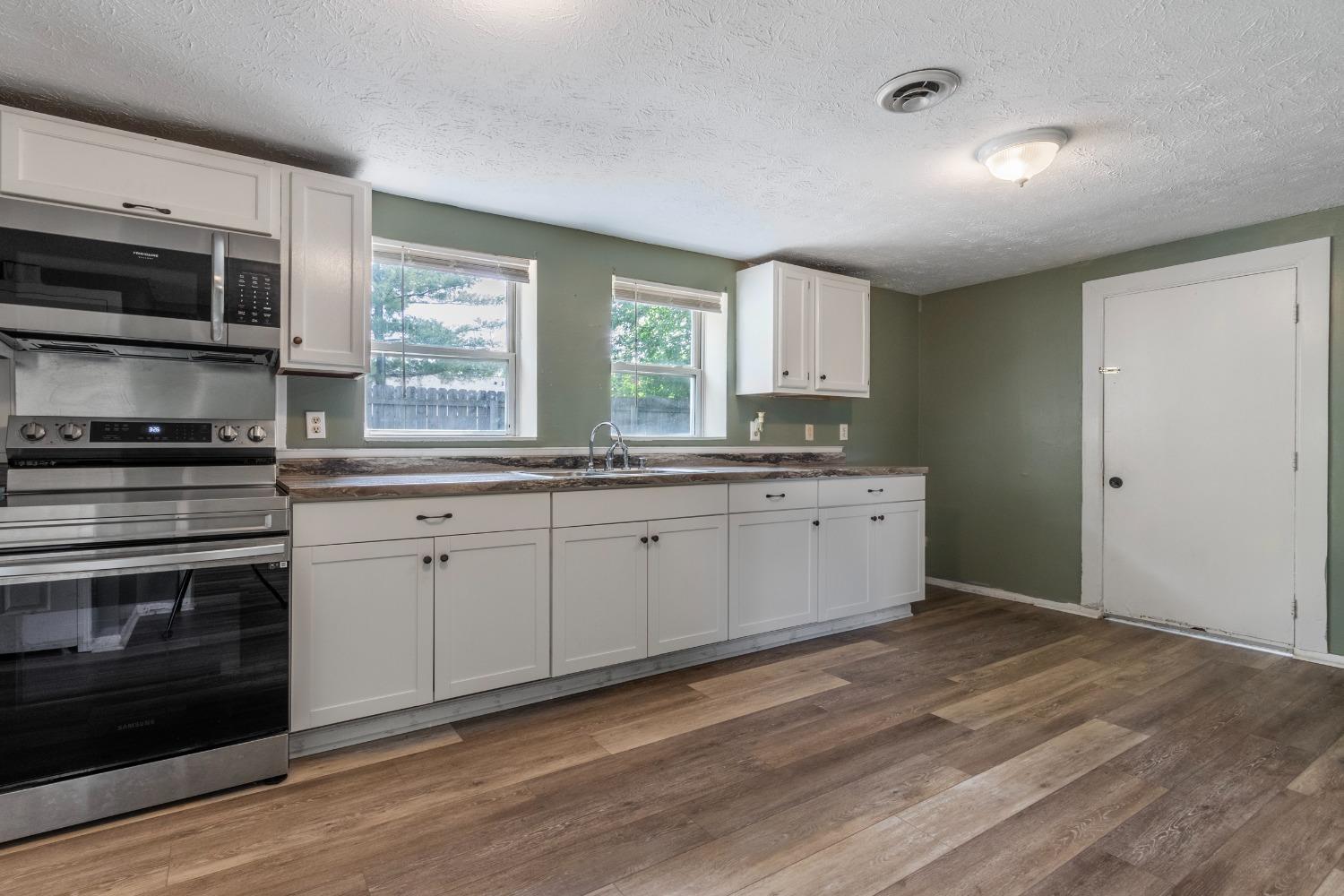 10487 Pottinger Road Cincinnati, OH 45251 - Photo 12 of 29 Gallery Image 12