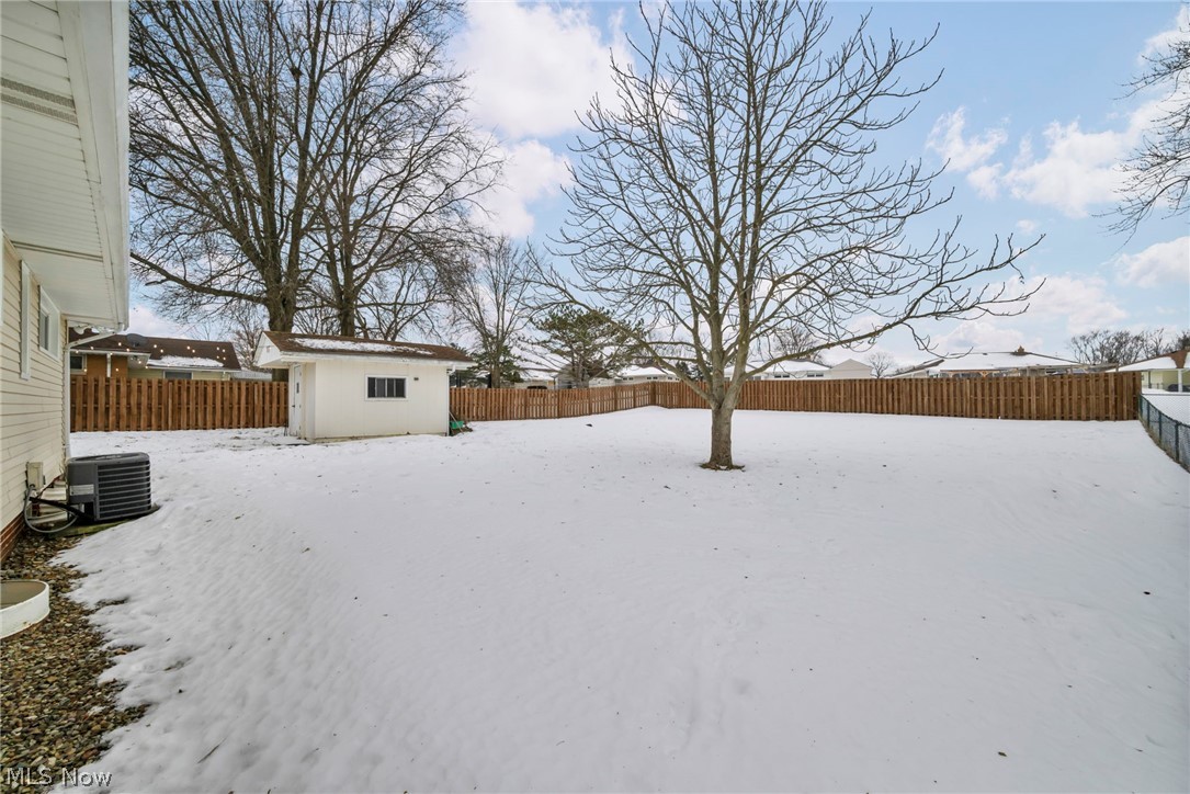 7590 Hoertz Road Cleveland, OH 44134 - Photo 33 of 40 Gallery Image 33