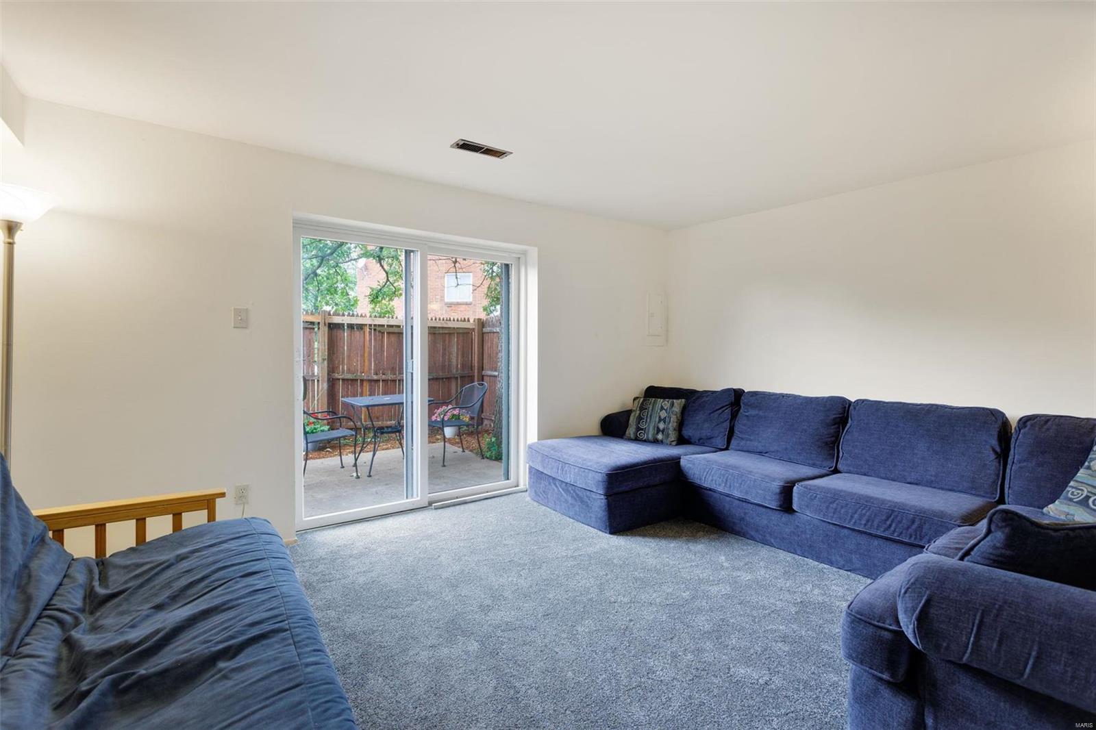 2545 Union Road St. Louis, MO 63125 - Photo 13 of 19 Gallery Image 13